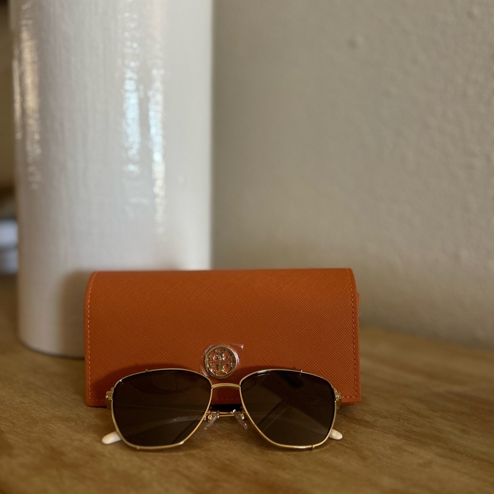 Tory Burch Sunglasses w/ case